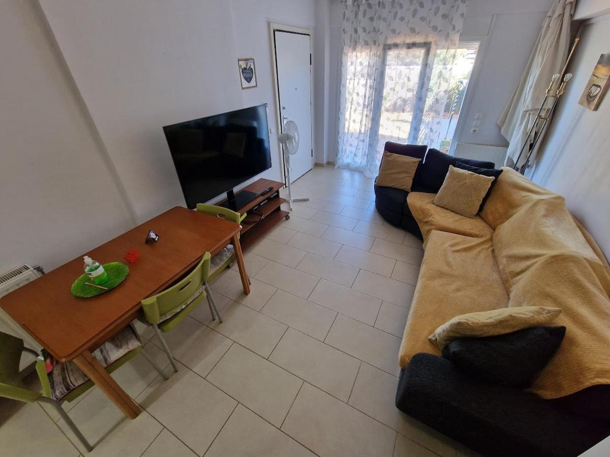 Harry'S Apartment Lagonisi Buitenkant foto